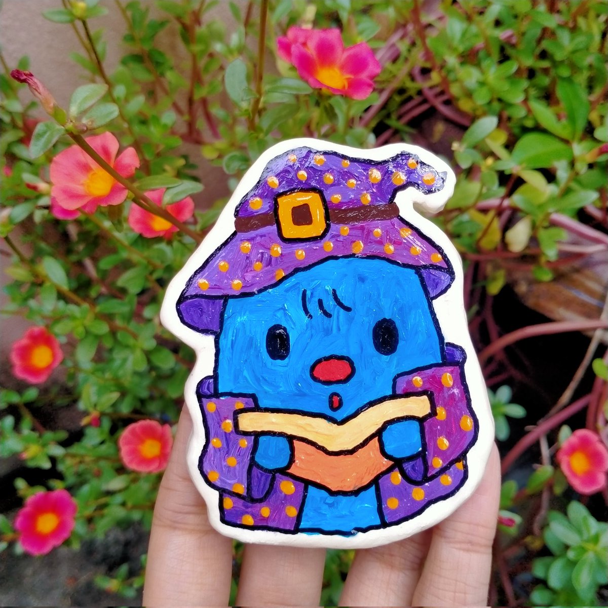 Cutie character from my lovely supporter 😘💙

#LOVEMELOVEMYCLAY