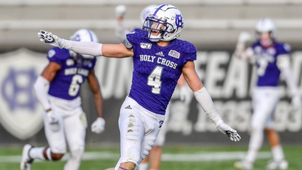 jamescave00's tweet photo. Blessed to receive an offer from Holy Cross! ⚪️🟣 #GoCrossGo @Coach_DiMike @HCrossFB @coachnovakov https://t.co/nSClGMIs8y