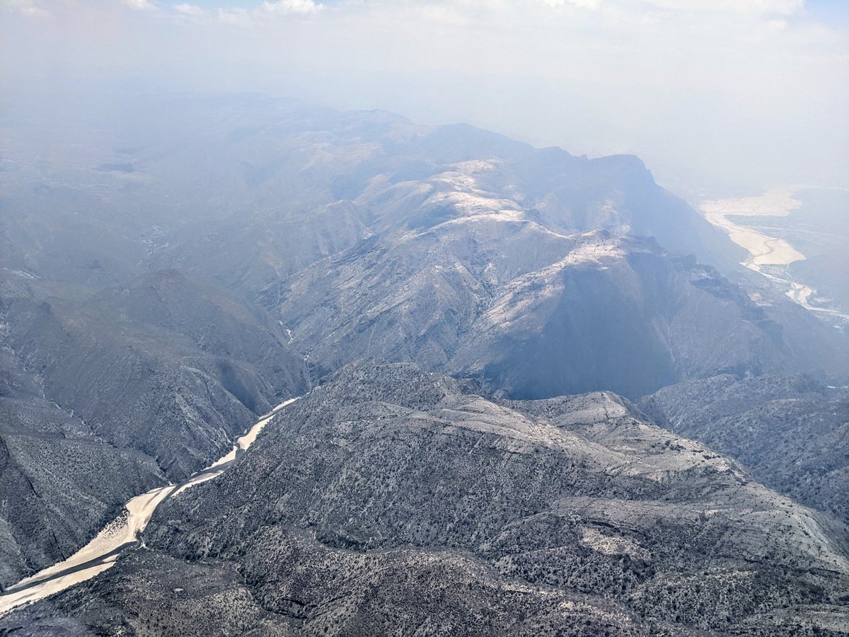 ernes7a's tweet photo. Bolivia 🇧🇴 from above. https://t.co/czWaqRFwZe
