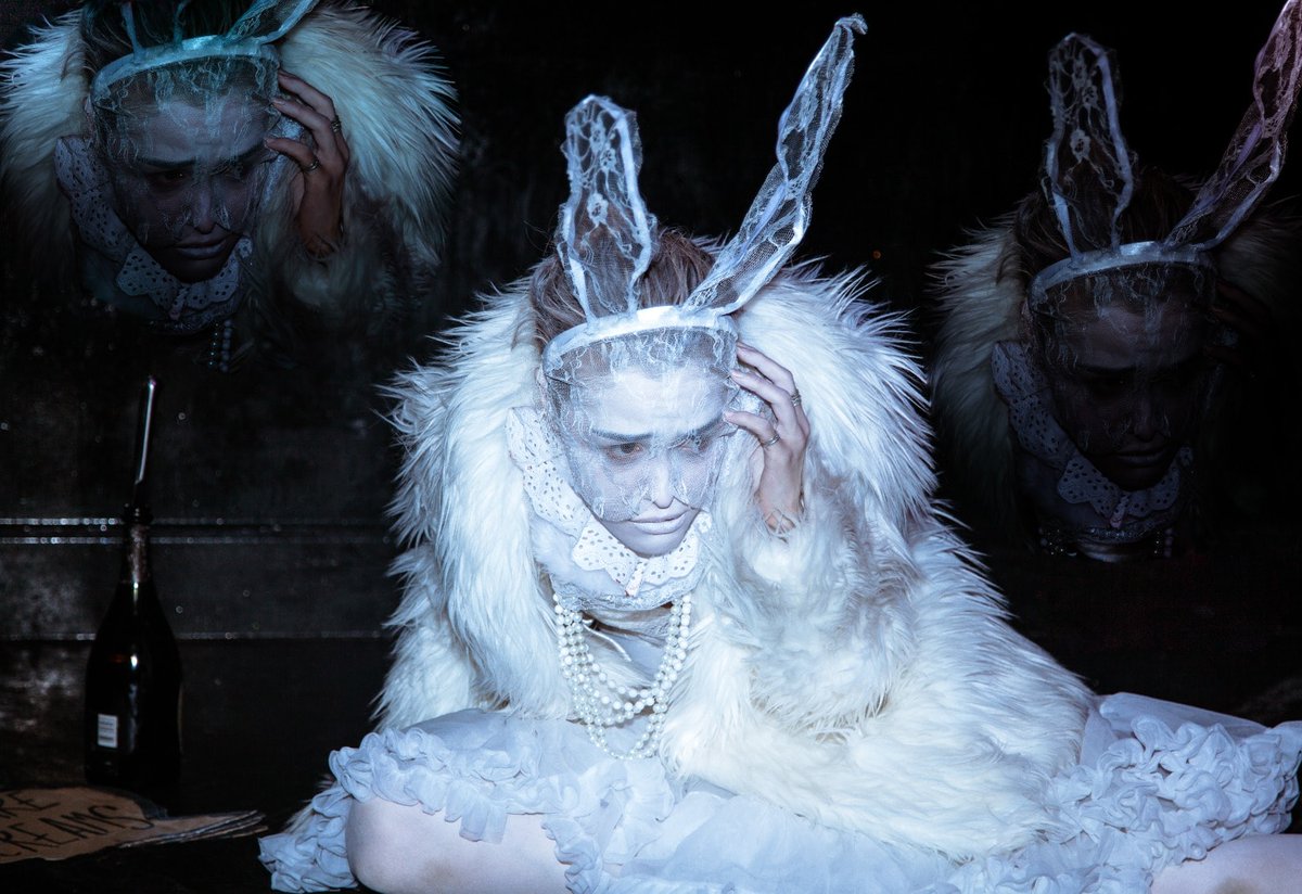 And this piece of on sale at the Uthink Art gallery in Holborn.
A3 size print for £125