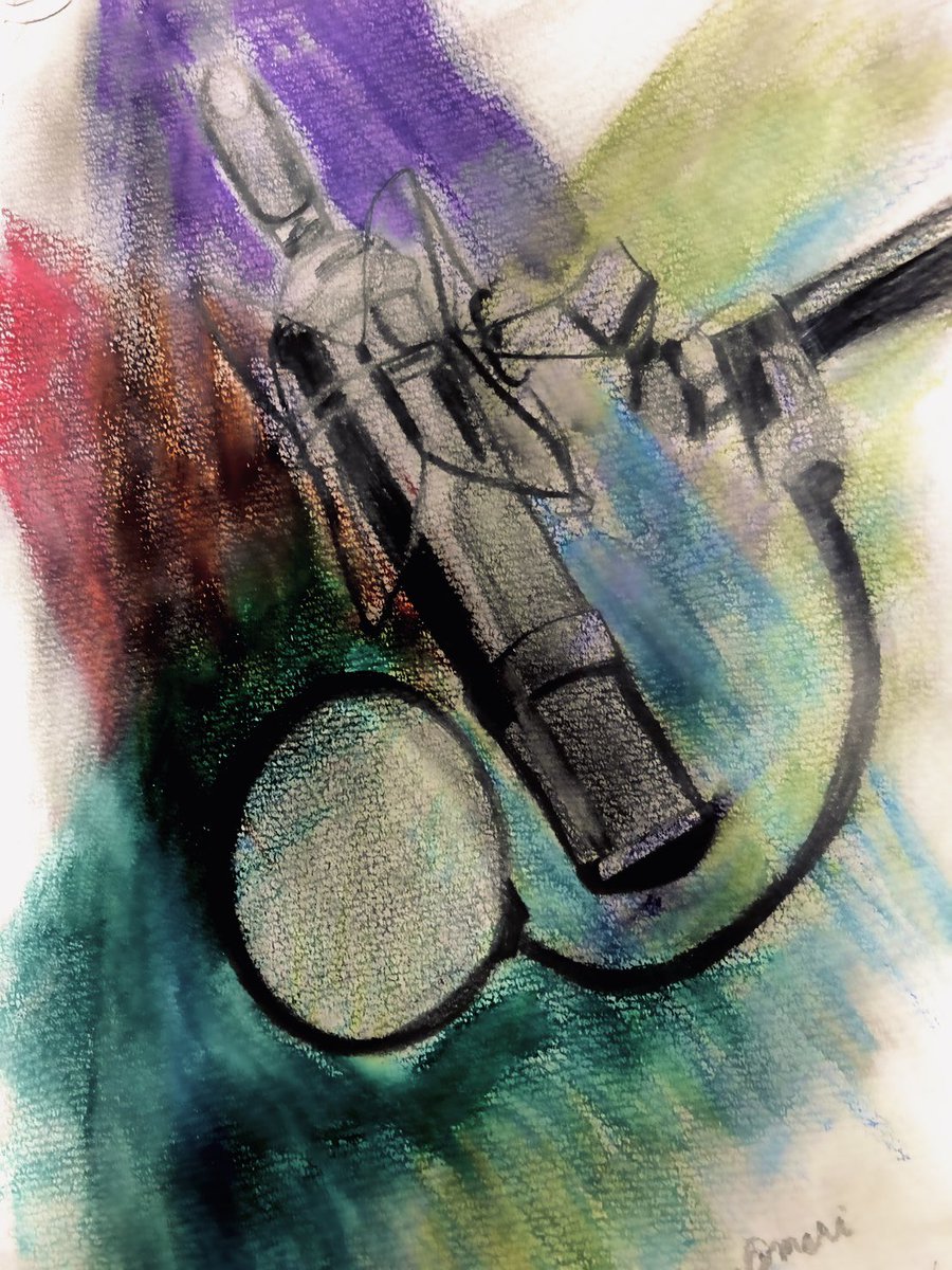 sunaMeri1111's tweet photo. 孤独のマイク
#イラスト　#イラスト好きな人と繋がりたい  #絵柄が好きな人と繋がりたい　#絵柄が好みって人と繋がりたい　#マイク　#鉛筆画　#鉛筆　#Apicture #illustration #illust https://t.co/OqpMvIQUQK