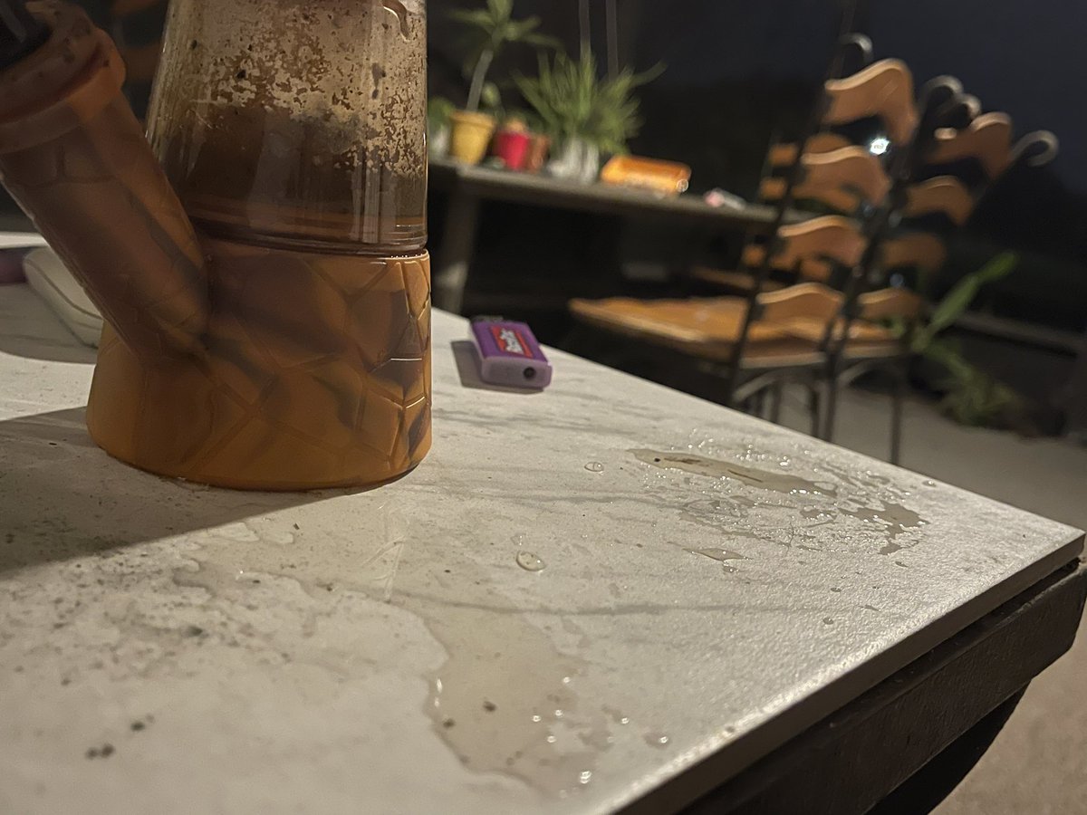 NicolettePatane's tweet photo. @Waxmaidbong I mean look at this … it’s like a pond 24/7 wherever I set it down at. I just took a fresh shower and just real of bong water, not even actual herb. What a waste of money this was https://t.co/UzzevXk4f7