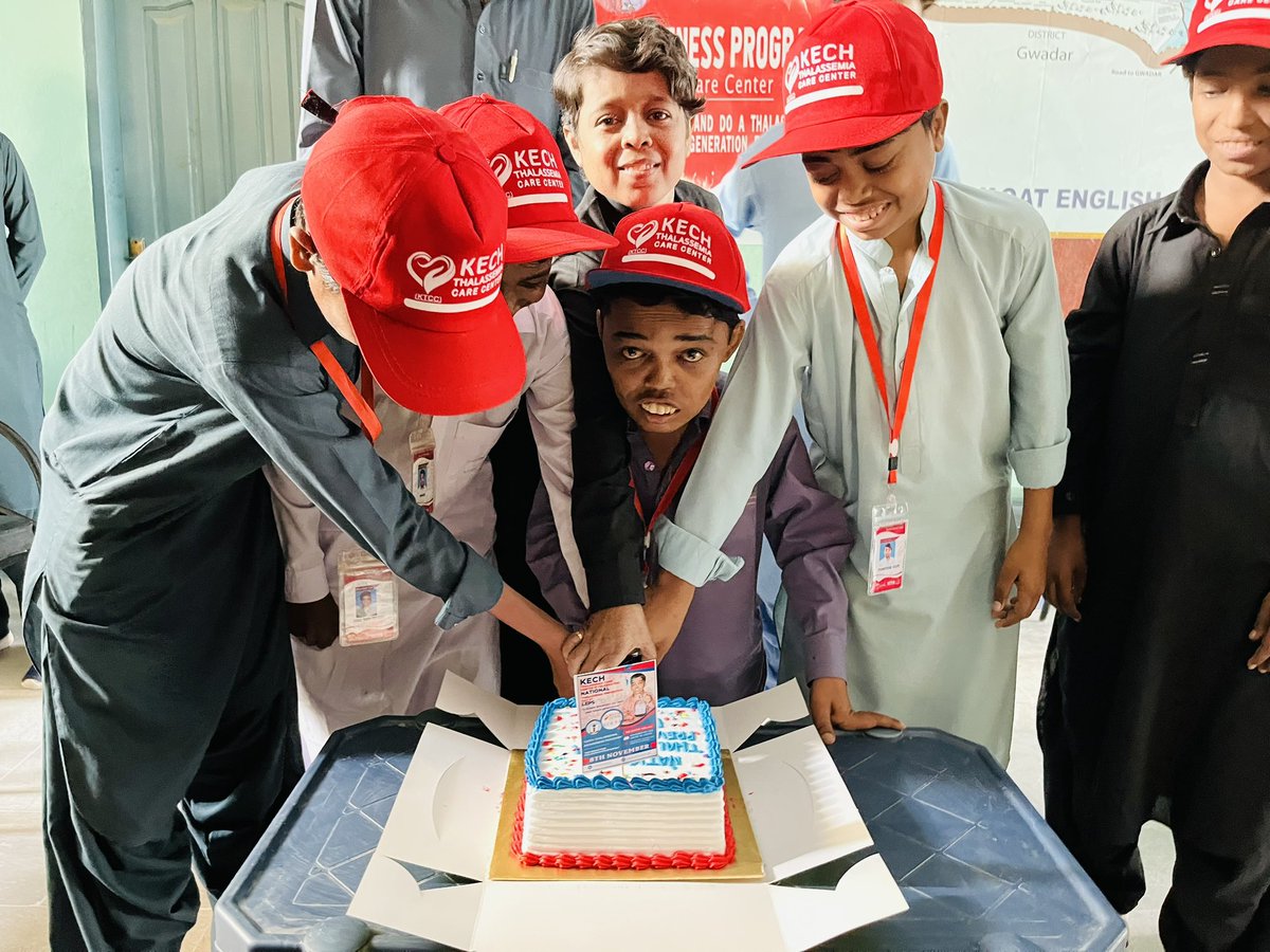 kechThalassemia's tweet photo. Extending a lot of love on National Thalassemia Prevention Day at @leps_academy
Thank you @magicalbite for the Cake https://t.co/JlzVJEkfJY