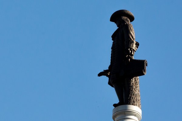 libidont's tweet photo. @AsaAkira I wonder why they went with a drawing of the clock tower at City Hall in Philadelphia?
But to keep it kind of on brand, from certain angles the statue has a boner. https://t.co/CIZcuEsxht