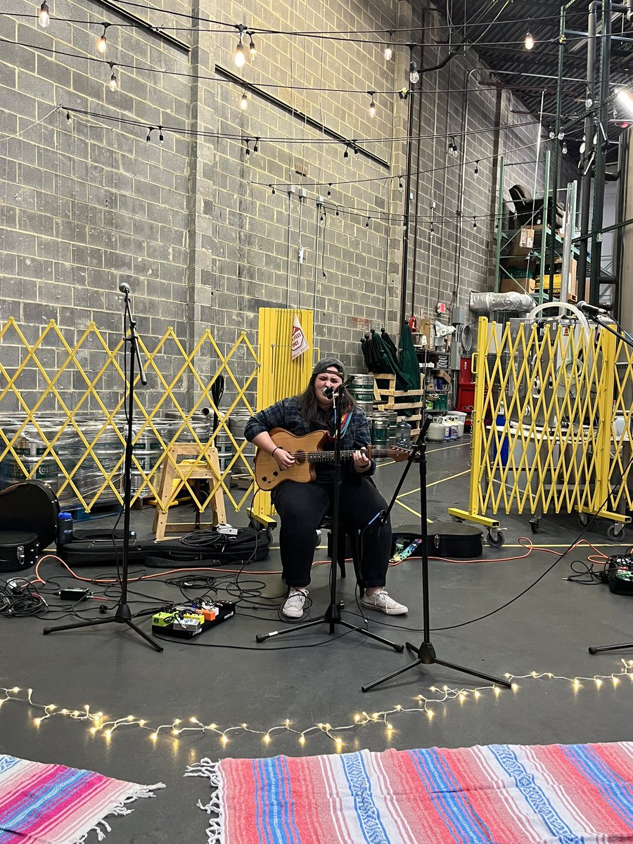 A show from <a href="/TabiTerusiak/">tabs</a> is for any lover of introspective lyrics, dreamy vocals, and creative guitar. Great experience with <a href="/sofarsounds/">Sofar Sounds</a> at <a href="/LostBoyCider/">Lost Boy Cider</a> tonight!