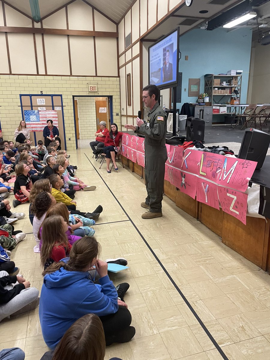 Christina tweet media