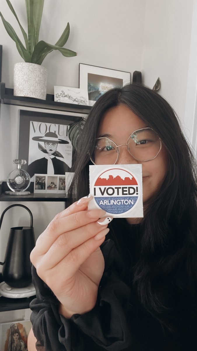 CommChangeAct's tweet photo. 🤩Another round up of staff voting today! #Election2022 #ElectionDay https://t.co/qMJqynGBxx