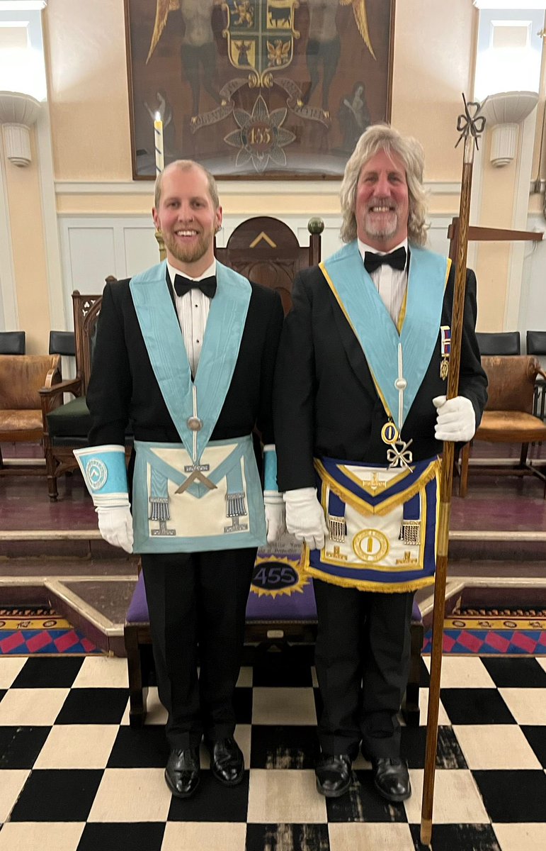 NHMasons's tweet photo. Excellent installation at Lodge of St Paul - new WM Bro Red Litchfield, with father Lodge DC WBro Phil Litchfield. @UGLE_GrandLodge https://t.co/AtCDfKcULO