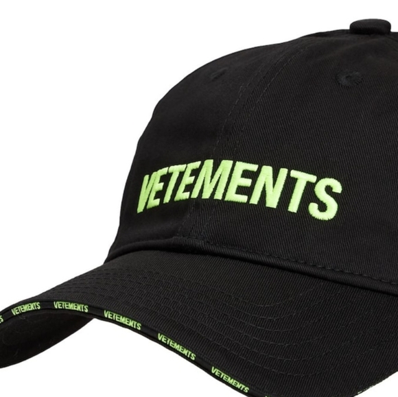 901Trendz's tweet photo. So good I had to share! Check out all the items I'm loving on @Poshmarkapp from @jackiemiller_01 #poshmark #fashion #style #shopmycloset #carhartt #yeezy #vetements: https://t.co/VGlh4C6Ynv https://t.co/Y00NFGeQhG
