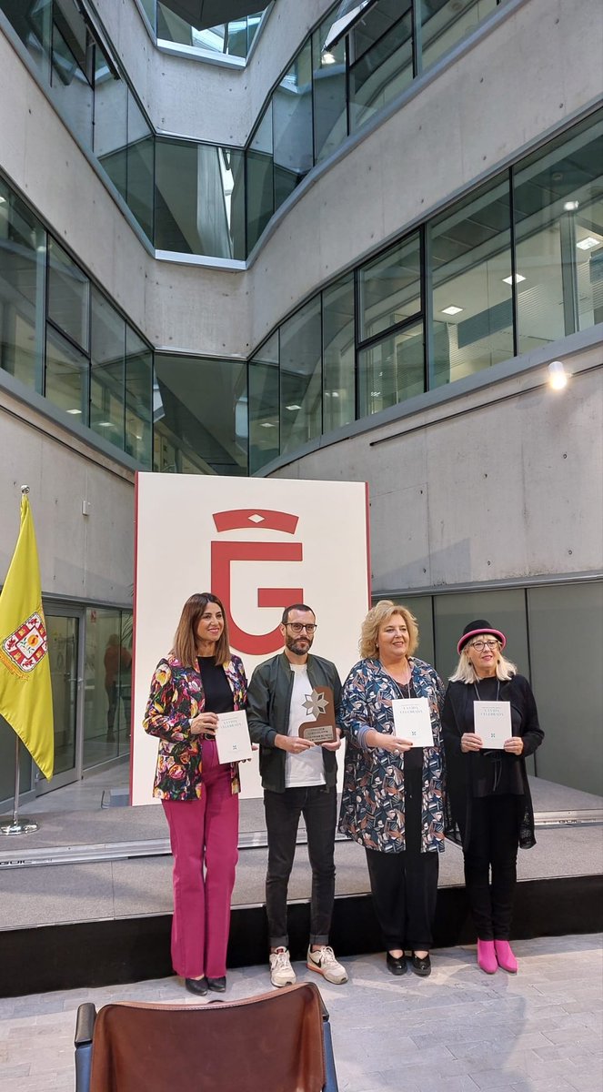 F.DanielMedina tweet media