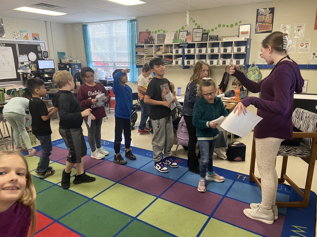 MsMason3rd's tweet photo. The results are in! We enjoyed learning about elections and campaigning. We will enjoy delicious POPCORN tomorrow! Then our teacher went to #vote for real. #ElectionDay https://t.co/3WjOJH9zAW