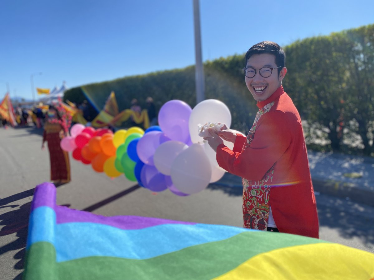 Viet Rainbow OC tweet media