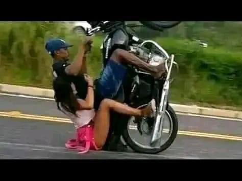G_mindssquad's tweet photo. Lè Bae vin lakay ou, epi gon ti diskisyon li diw li pa sou è bagay😫 fason w mennen'l ale 😎 https://t.co/84m53DERz4
