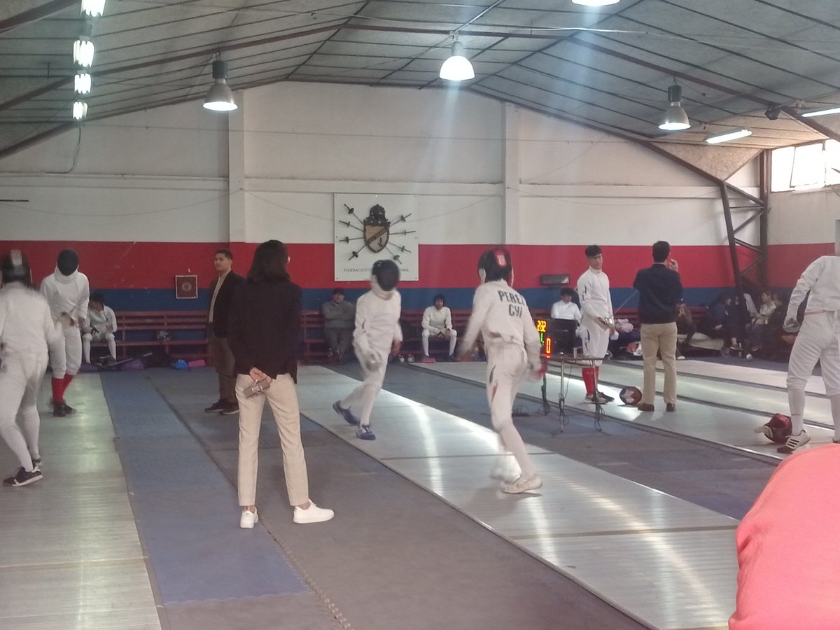 carlosperezzamo's tweet photo. Temp. 2022 ✅ 3er. Lugar nacional y clasificado a panamericano y mundial Bulgaria 2023. Descanso 3 semanas y de regreso a entrenamientos y pretemporada en España con selección nacional cadete. Gracias!! @Equipo_ALC @aluksicc #caletabay @muniptovaras @marceloptovaras #esgrima 🇨🇱🤺 https://t.co/hsLtLiQ1Z4