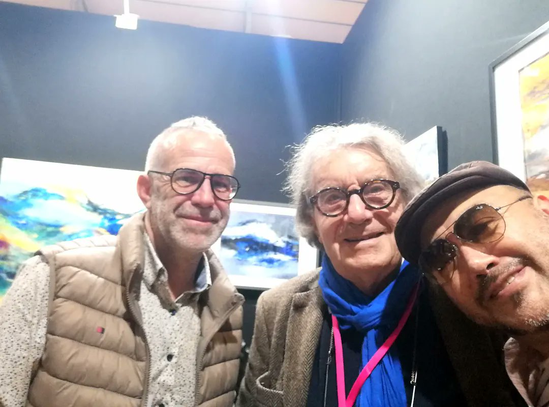 calixto6's tweet photo. Salon de otono de Paris. (la villete) France https://t.co/74x4Cclw34