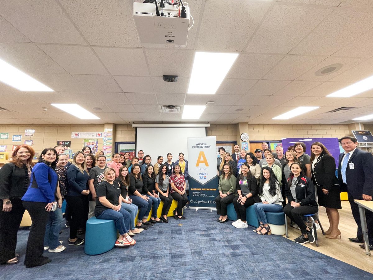 VeroRodz7's tweet photo. Senior Team came to Austin to celebrate our A Rating! #BetterTogether #AustinPYP #HCISDproud #WeAreAustin #PYP https://t.co/J1uKEfriKh