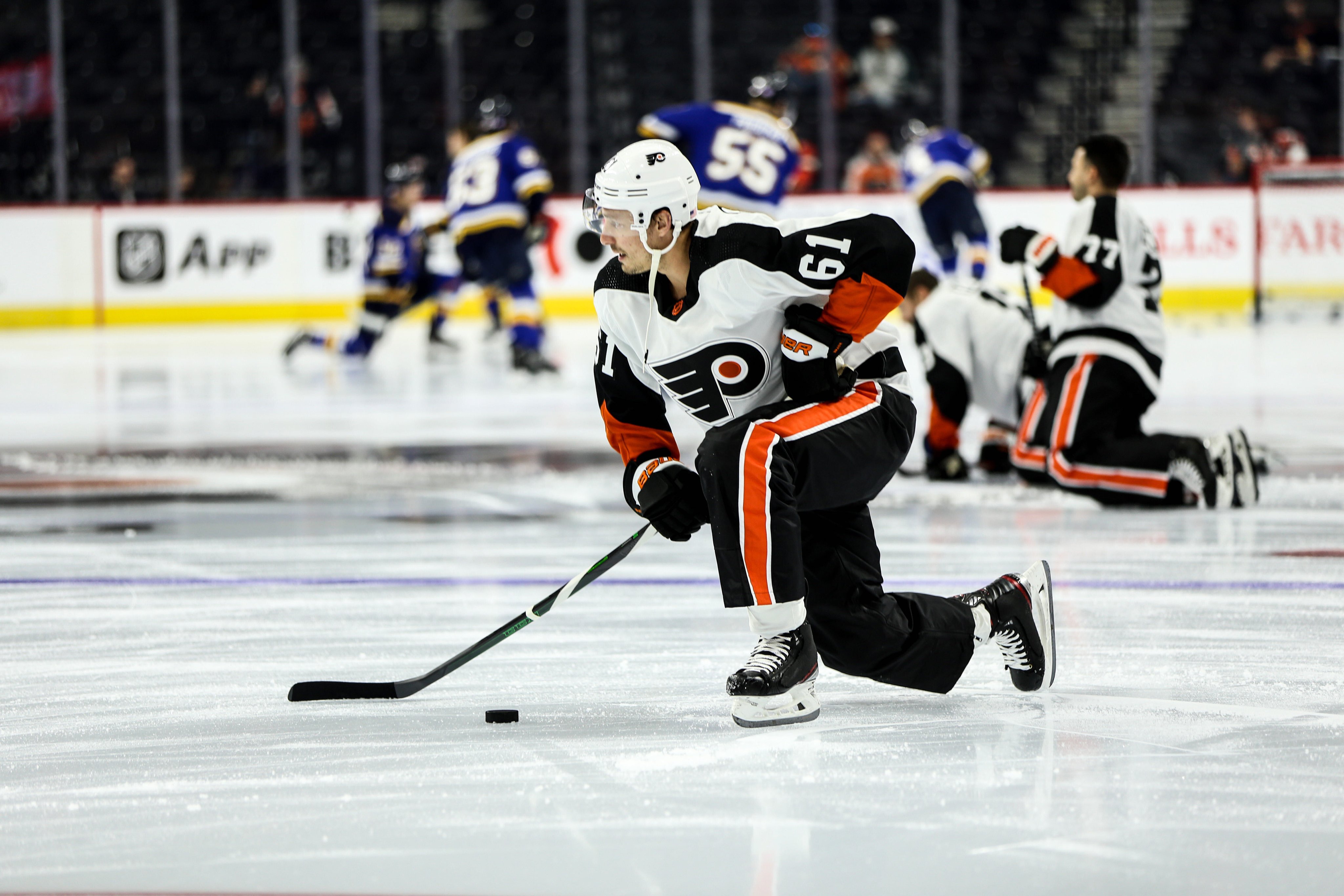 Flyers take warmups in 'Cooperalls' ahead of game vs. Blues
