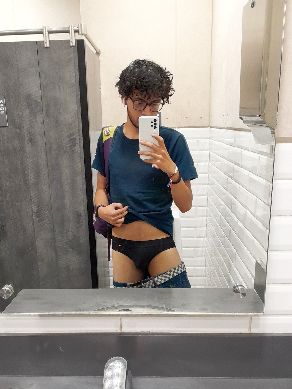 1 pic. Someone should clean this mirror

#twink #jockstrap #ass #gay https://t.co/2nlOYGMuuV