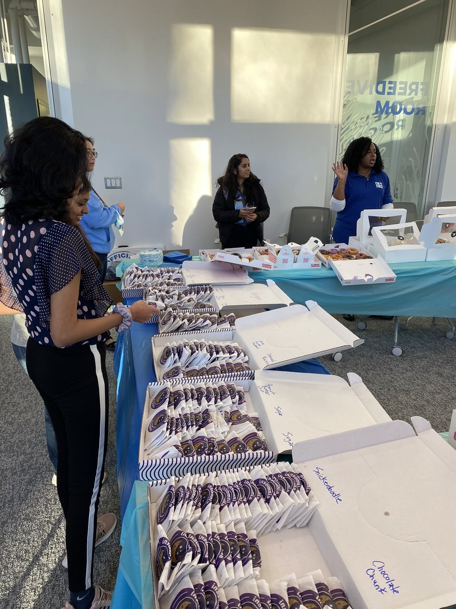 ceshambryjr's tweet photo. Honored to celebrate #FirstGenDay with my @JohnsHopkins community! #FLIProud #FirstGeneration #CelebrateFirstGen https://t.co/iTrJlVz7jj