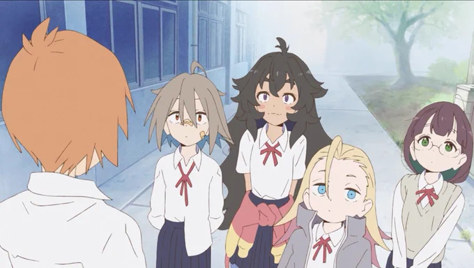 アニメに要求されるクオリティに反しての製作手間やコストを長く問われているけど、段々その中でシステムや演出などもっと自由なやり方で作っていいんじゃないかって試行錯誤している作品が最近多くて見てて楽しいし勉強になる 