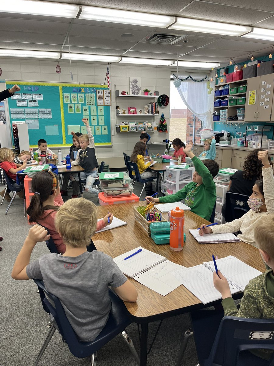 Readers clapping compound words, deleting syllables, and touch spelling words <a href="/laacademiabuhos/">La Academia</a>  #scienceofreading <a href="/WinsorLearning/">Winsor Learning</a>