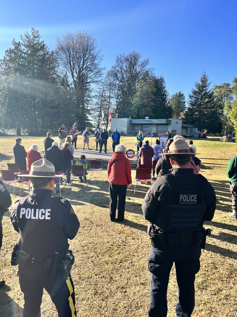 North Vancouver RCMP tweet media