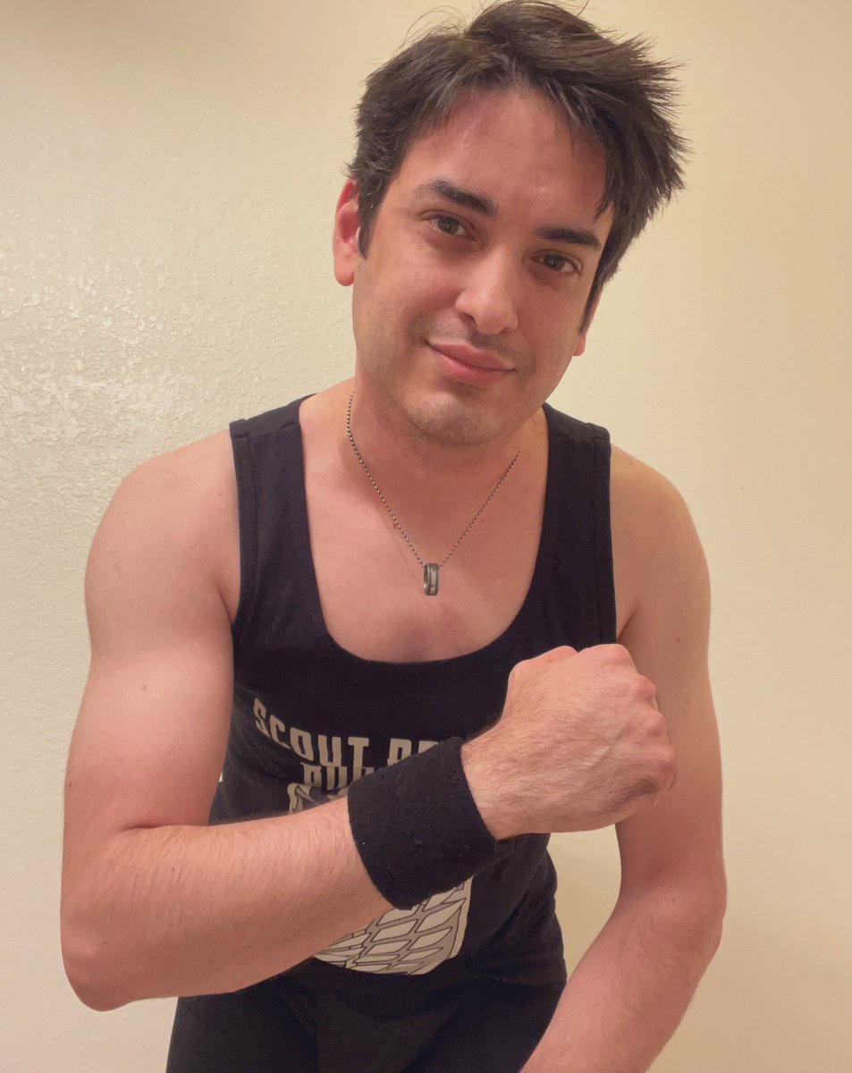 ectocrisis's tweet photo. I’m really tying to break out of my comfort zone this year. Thanks to everyone who has been encouraging me for the past 9 months. I can’t wait to see myself in July (the next time I’ll have the narcissistic urge to post a selfie on social). #lookinggoodbillyray #feelinggoodlouis https://t.co/OfmRpsfEl2