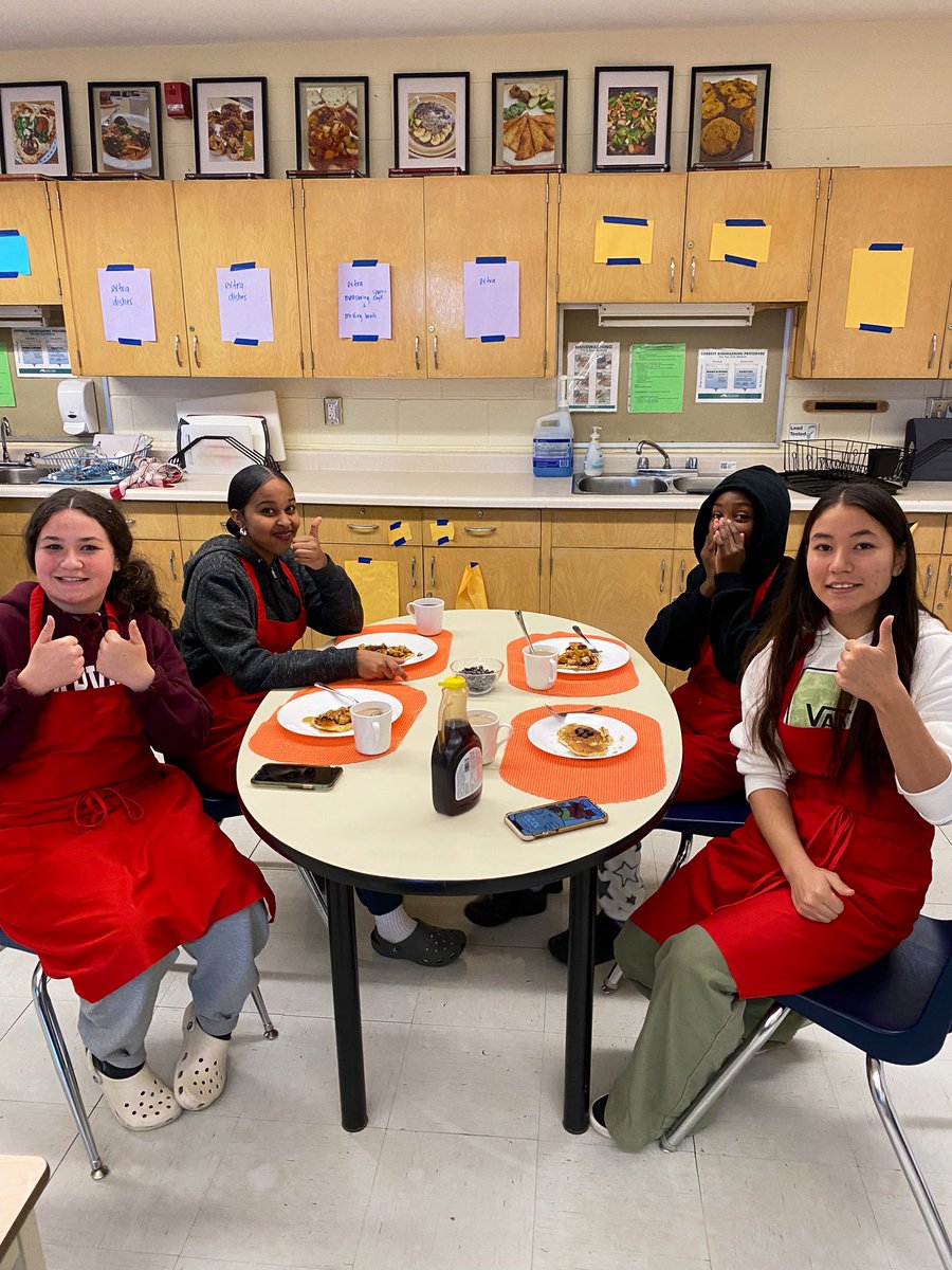 Ms_NCraig's tweet photo. Grade 9 Family Studies students had their first food lab today! They were so excited to be in the lab and did awesome 👏🏻🥞 @LaurierSS https://t.co/ThFhKwSPXb