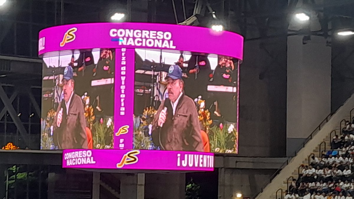 Michell33603766's tweet photo. Congreso Nacional de Juventud Sandinista❤🖤✊️
Conmemoramos a nuestro sempiterno Carlos Fonseca Amador. https://t.co/LH1ye2gr7H