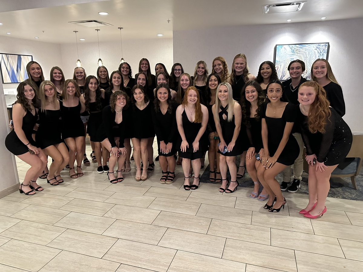 delta_pioneers's tweet photo. 2022 WSOC National Tournament Banquet!! Business Trip! Absolutely Stunning!! Letโs go Neers! #GreenMindset #PioneerPride #JUCOTough ๐๐ค https://t.co/eMdExUZXmI