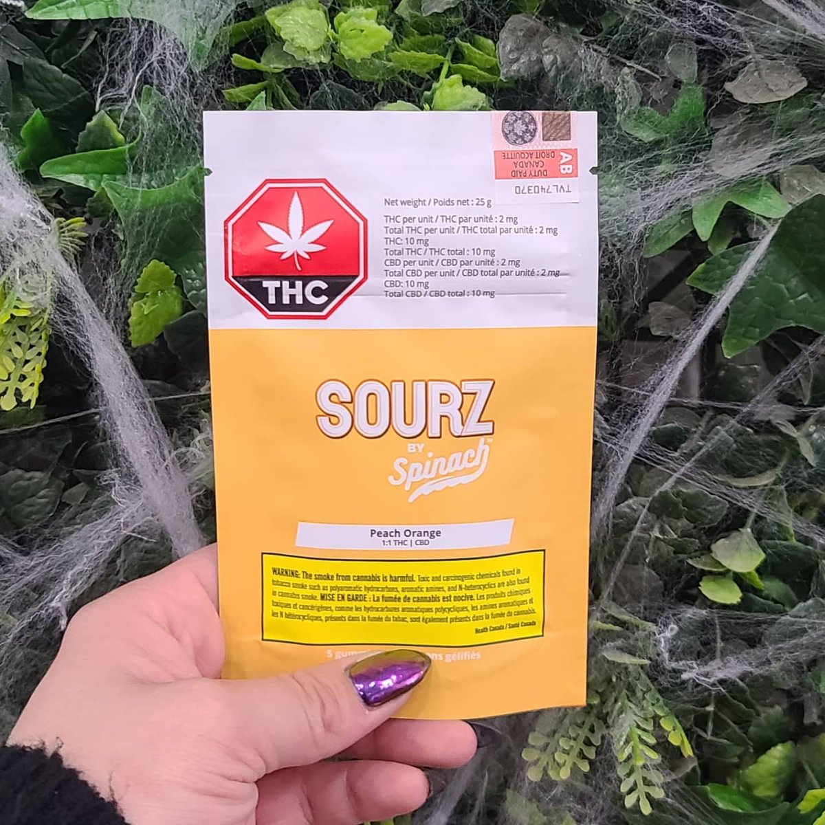 BudxpressCa's tweet photo. Have you guys tried the 𝗦𝗼𝘂𝗿𝘇 𝗯𝘆 𝗦𝗽𝗶𝗻𝗮𝗰𝗵?

💥 5 gummies ready for you to enjoy in every package! 💥

"Dual flavour deliciousness and blasted with sour crystals." -Spinach

🍑 Peach Orange (H) 
🍓 Strawberry Mango (S)
🍉 Blue Raspberry Watermelon (I) https://t.co/ntdeh3687e