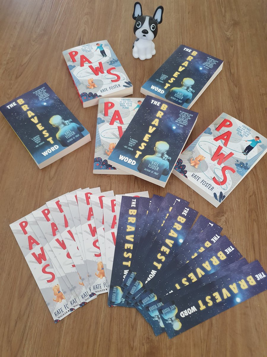 My giveaways usually flop but because I love #Christmas so much I'll try one...🎄

-RT or 💙 to enter
-Earth only
-No. of copies available depends on no. of entries
-Choose PAWS or The Bravest Word
-Ends Nov 18
-Delivery by Christmas
-Sign &amp; gift wrap available
💕🐾🎄💕🐾🎄💕🐾🎄