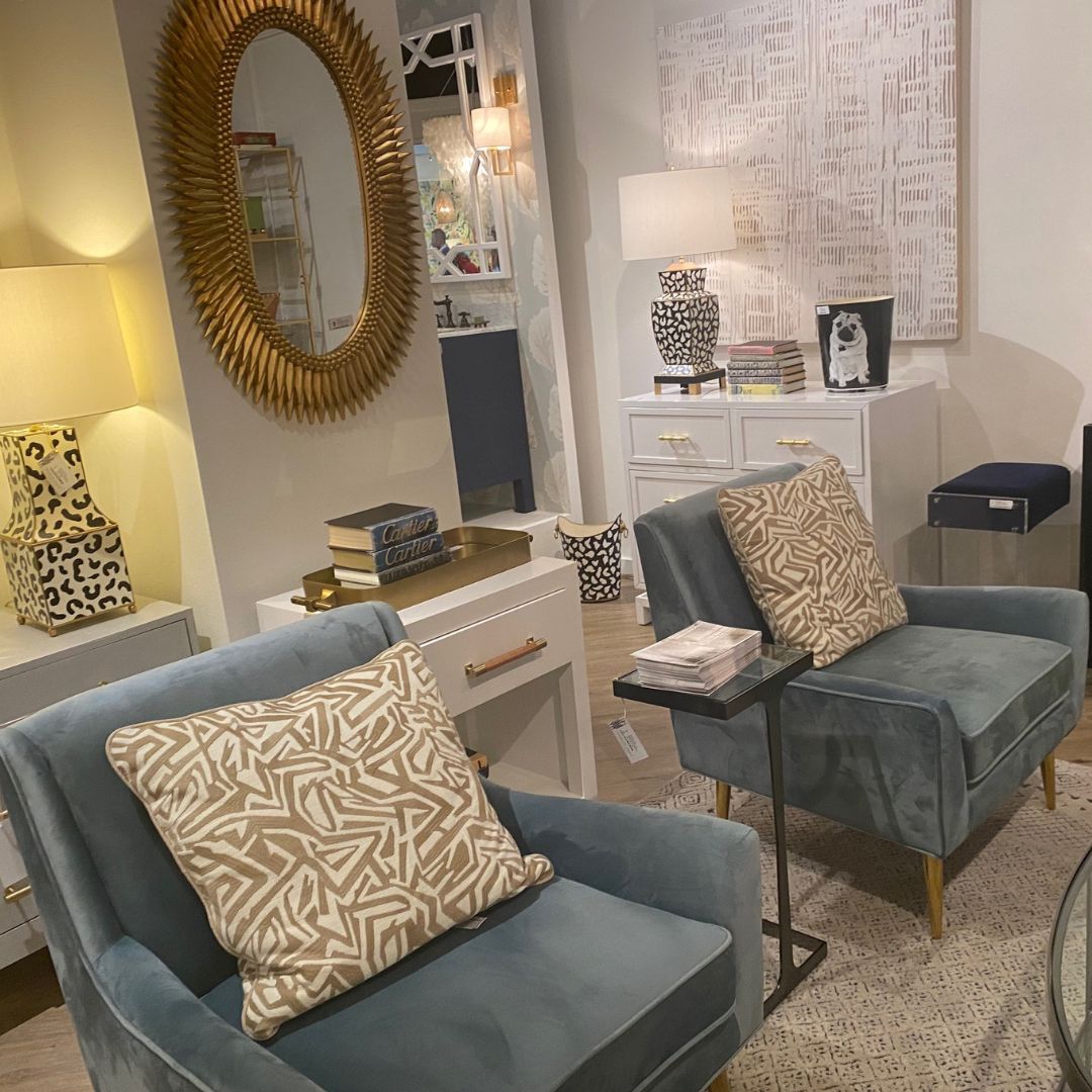 MoonInteriors1's tweet photo. Thank you, Gigi, for walking us through the @worldsaway1 showroom! We had a wonderful time! https://t.co/ssZmHLUEBH