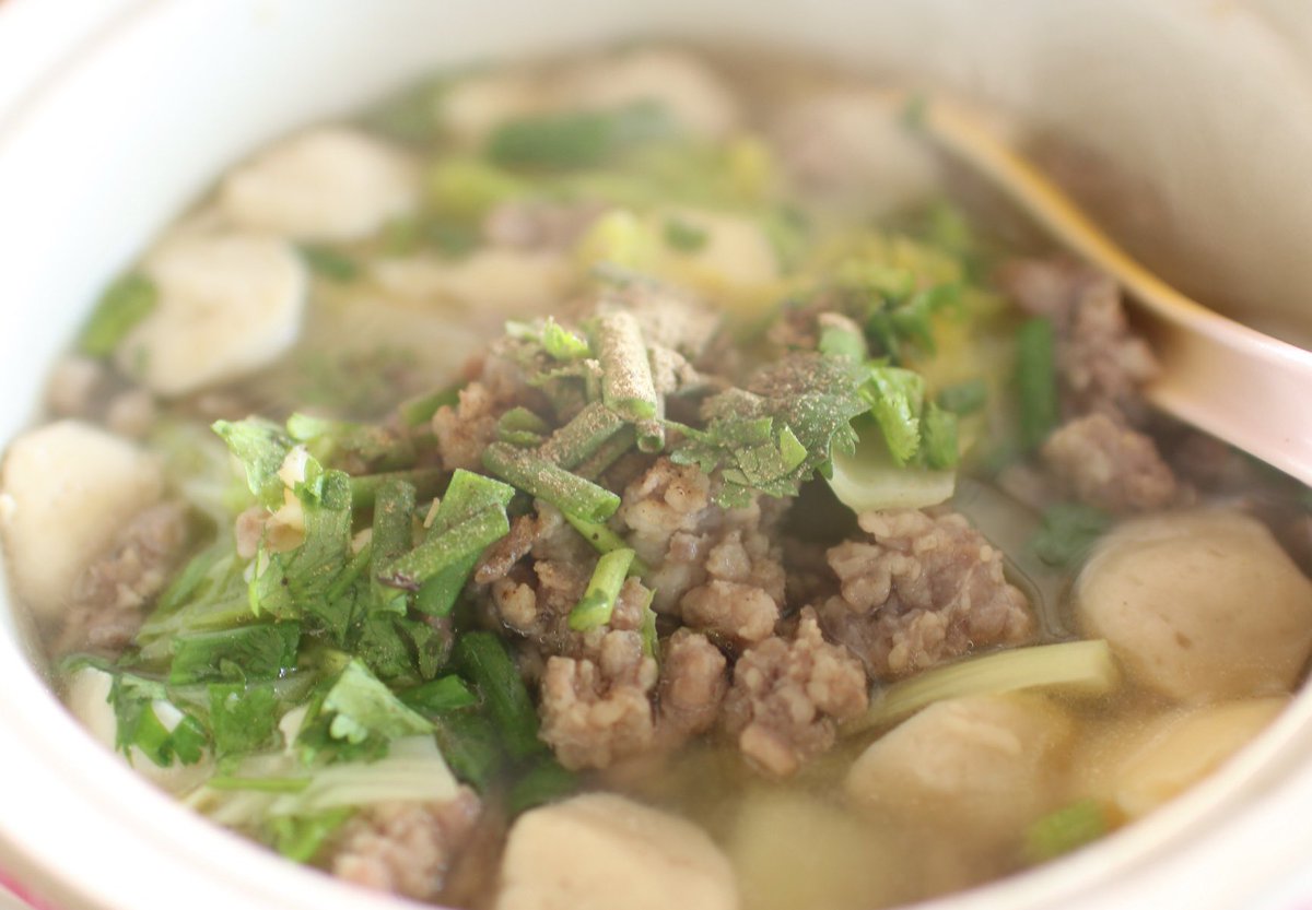 keng_032's tweet photo. 65 บาท ให้อะไรๆ กับเรามากมาย
ความอิ่ม ความอร่อย ความทรงจำในวัยเด็ก
กินกับพ่อ ตอนมาช่วยพ่อ ขายของ
ข้าวผัดหมู 35 บาท แกงจืดวุ้นเส้น 30 บาท
ตาเสาร์ สถานีรถไฟ เจ็ดเสมียน ราชบุรี….
#KPKcreateART #Designed #vintage #loft #industrial #panupongkeng #ชื่นชอบชา
#ikentityku https://t.co/abujGLGl03