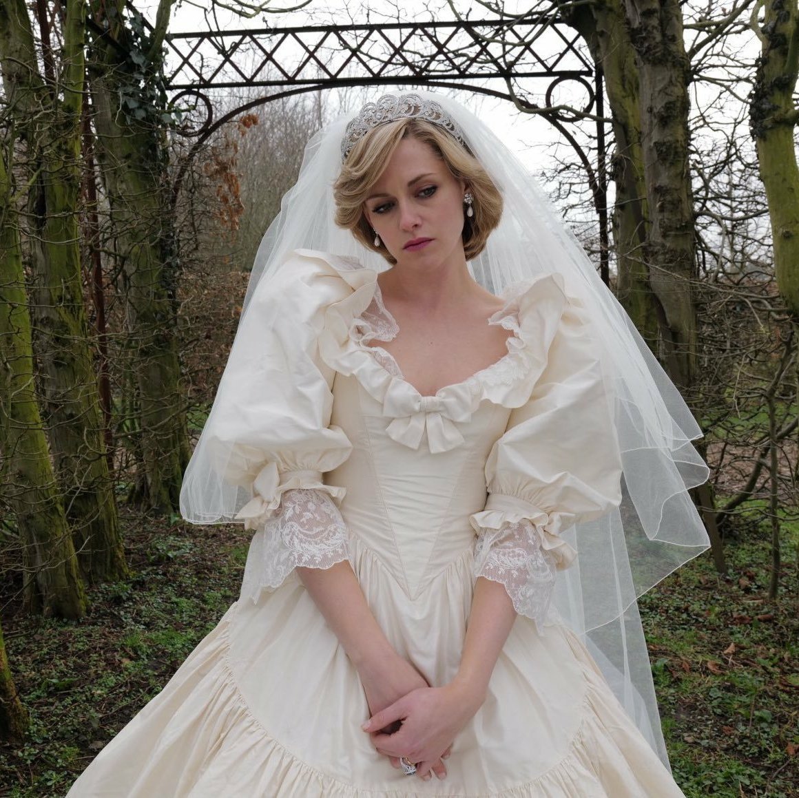 A Vogue elegeu a performance de Kristen Stewart em ‘Spencer’ como a melhor interpretação da princesa Diana até hoje.