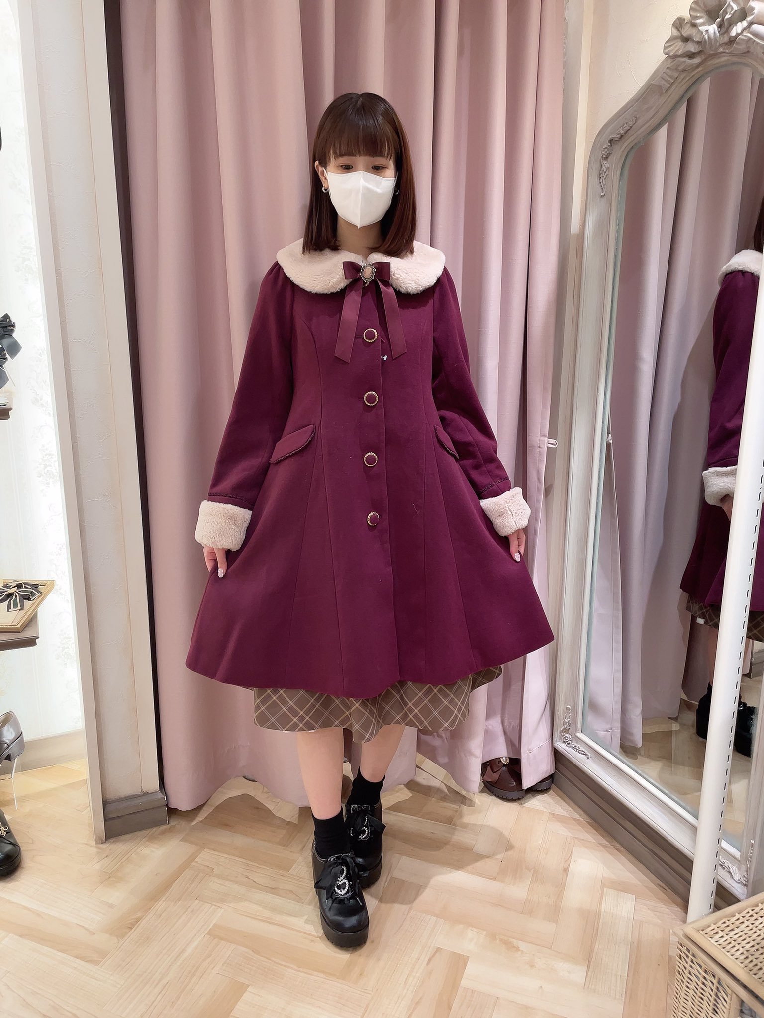 最安価格 Amavel Antique ロングコート Cape Dolly ジャケット・アウター