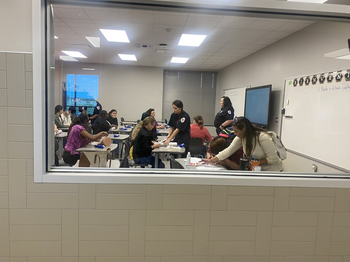 Jamie Inmon Woodall (@jamiekaywoodall) on Twitter photo So thankful to Waller Co Fire Marshals, SETRAC, and Rosehill Fire for training HUNDREDS of <a href="/WallerISD/">Waller ISD</a> staff in Stop the Bleed today. #WISDfamily So thankful to Waller Co Fire Marshals, SETRAC, and Rosehill Fire for training HUNDREDS of <a href="/WallerISD/">Waller ISD</a> staff in Stop the Bleed today. #WISDfamily