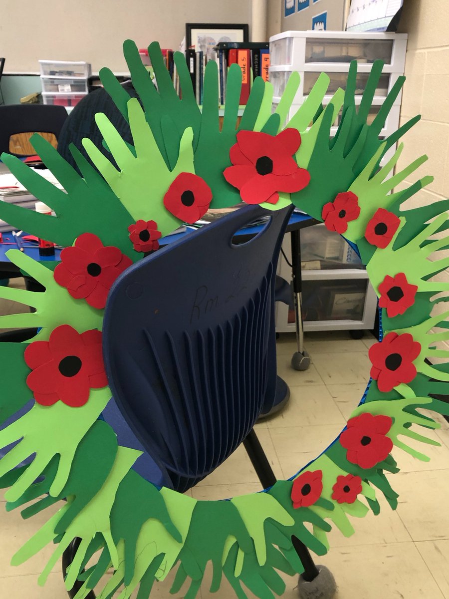 DechantsClass's tweet image. Today we acknowledged and learned about the National Indigenous Veterans Day.  We discussed the contributions that were made by Indigenous people and the challenges they would have faced.  We also created our wreath for the Remembrance Day assembly on Thursday.