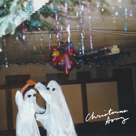 sourcebridgers's tweet photo. a phoebe bridgers christmas is approaching https://t.co/0mTuVMLKdQ