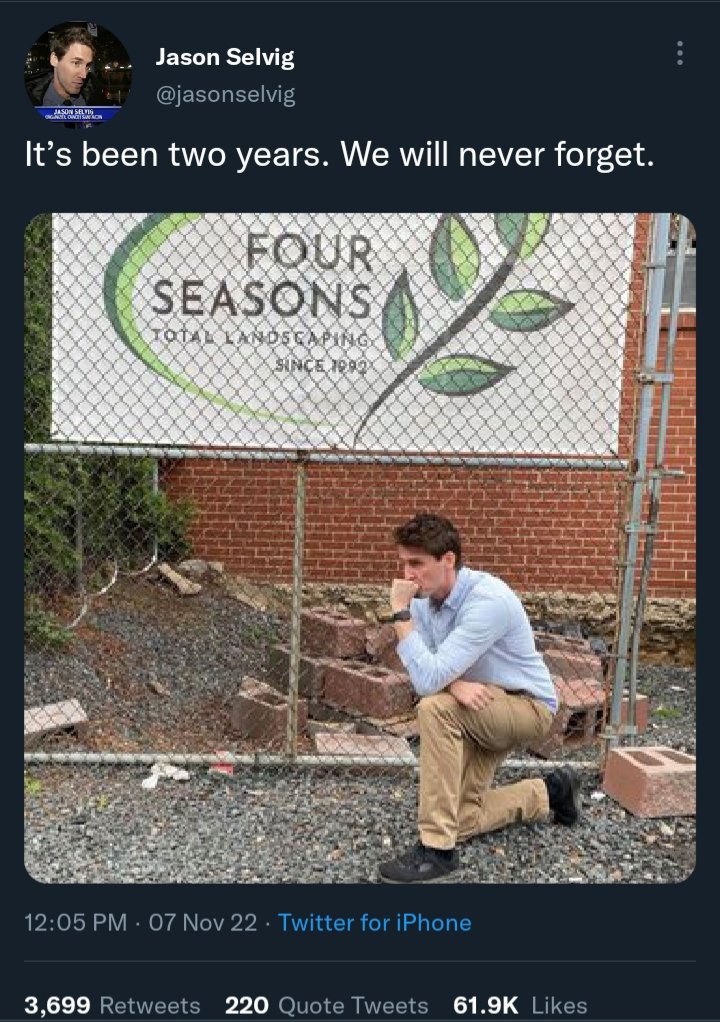 ShushOrchid's tweet photo. @jasonselvig ๐คฃ๐คฃ๐คฃ๐คฃ๐คฃ๐คฃ๐คฃ๐
#EndlessLaughs
#NeverForget the sex shop next door...๐คญ
#RudyGiuliani
#PressConference
#FourSeasonsTotalLandscaping https://t.co/fhAFubUB4I