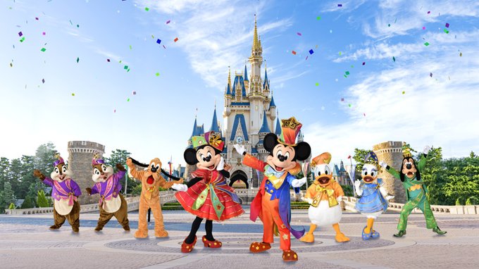東京ディズニーリゾート40周年 ドリームゴーラウンド のミッキーマウスたちの新コスチュームが公開 Game Watch