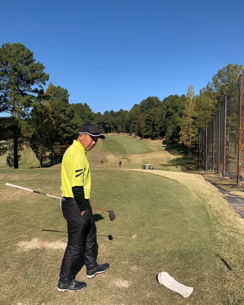 lowrider_evo's tweet photo. 急遽ゆうちゃんと広幡カントリーへ🏌️‍♂️
#ゴルフ 
#紅葉 
#リフレッシュ https://t.co/s4ZXQrQbFd https://t.co/3Qr2miTvte