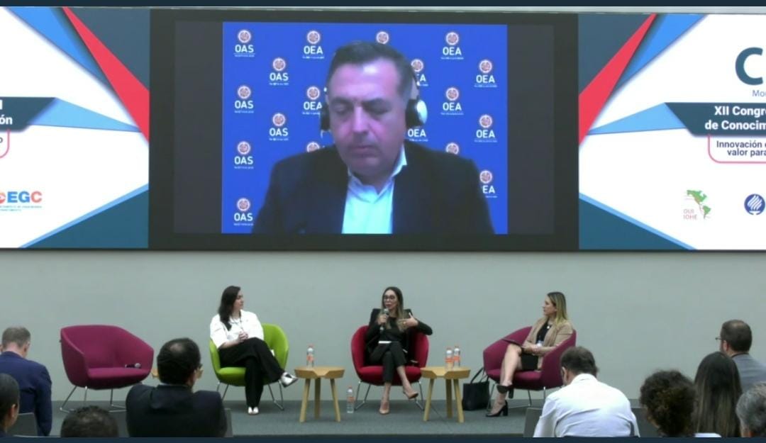 BaimaMarina's tweet photo. Santa Fe tiene su marca en políticas públicas y ecosistemas CTI. Discutimos en @congresociki Monterrey🇲🇽 nuestro método:

Co-construcción
Público-privado 
Estrategia basada en CyT

 y sus transversales #Género y #DesarrolloTerritorial
@ouiiohe @TecdeMonterrey @EGC_UFSC @Tecnopuc https://t.co/Wm0AD7Chsw