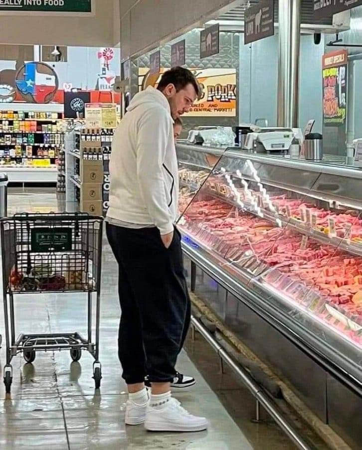 KingBap414's tweet photo. When you tired of cookin NBA Players Everynight… https://t.co/MdZlXZgLjC
