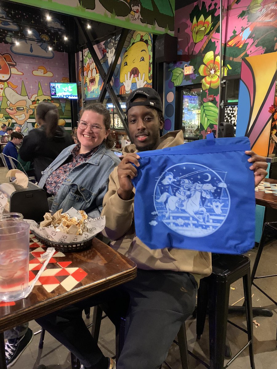 TheGradyLab's tweet image. Won best team name at trivia for “The Grady Bunch”  @ProfGrady 
Celebrating every paper submission with tacos!! 📝🌮
Congrats Laura and Tony (and JD who graduated) on the paper submission