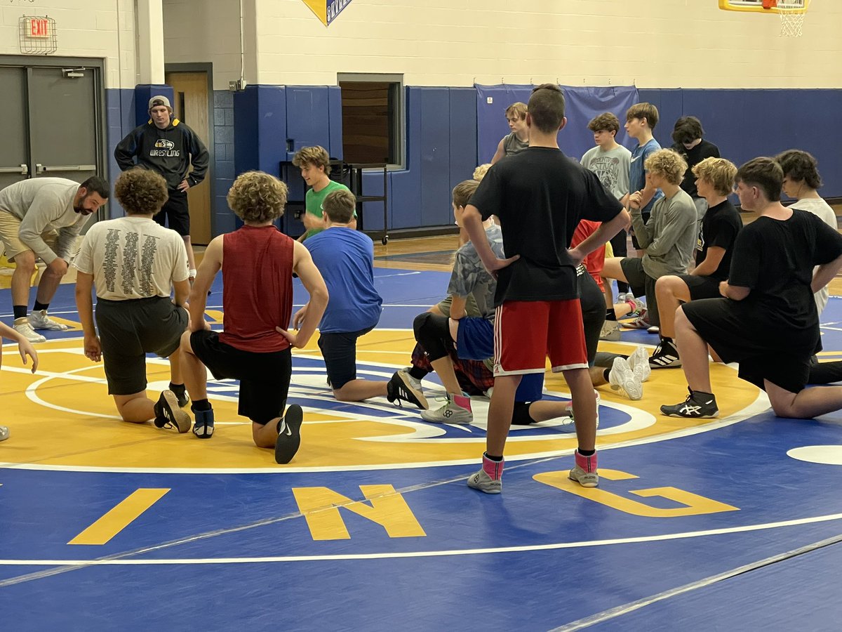 GoJHS_Wrestling's tweet photo. Day 2 is in the books!  Your #SkyhawkWRESTLERS learning the skills to #TrainWorkWin🦅🟡🔵 https://t.co/1E2ZemOzUb