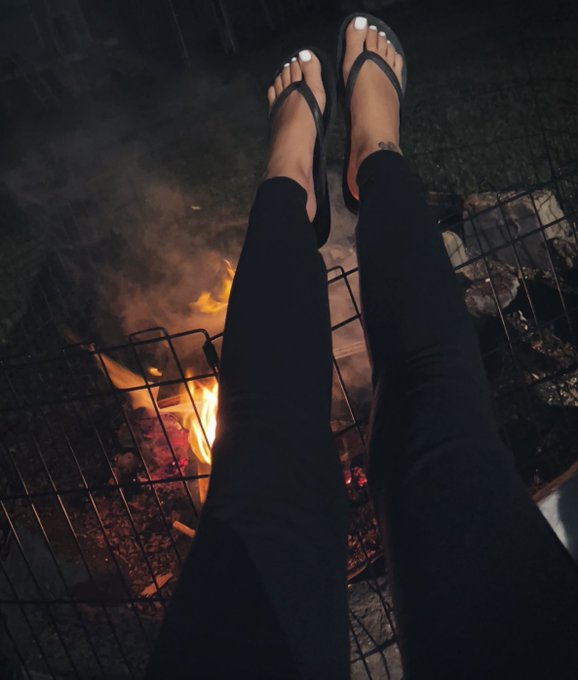 My kinda night 💗 https://t.co/RQnKKs8DM6<a href="/tag/onlyfans"class="tags"><span>#onlyfans</span></a>