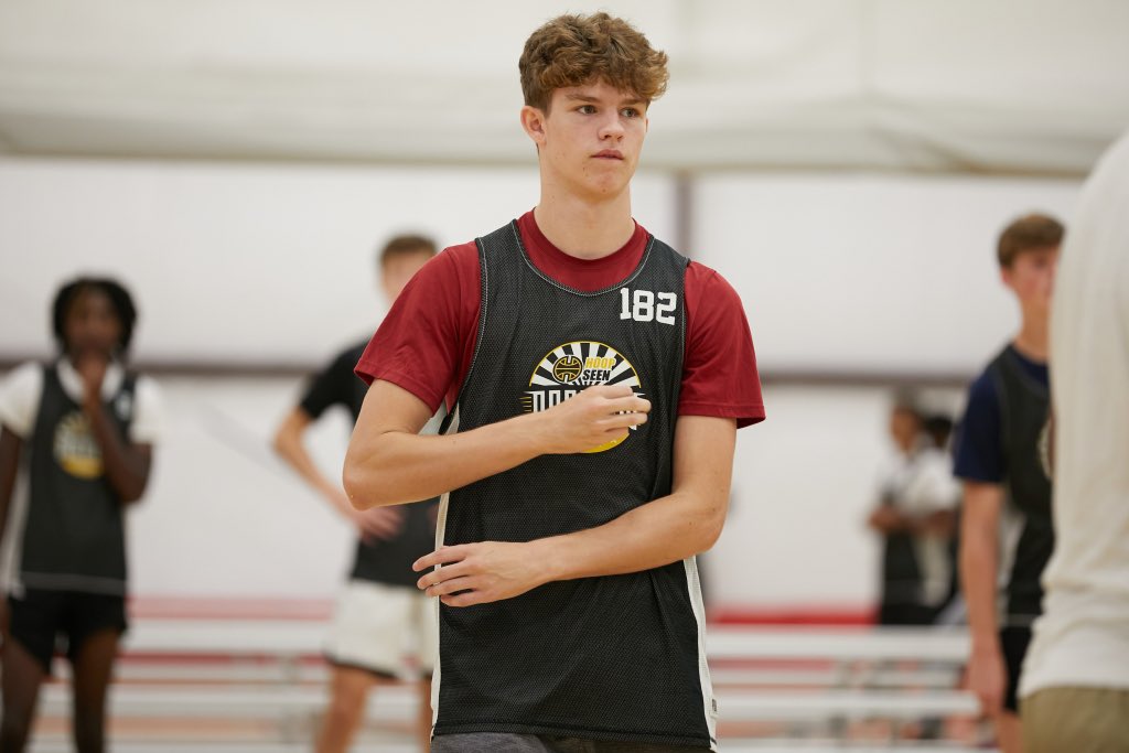 Simon Walker (SimonWalker2025) / Twitter