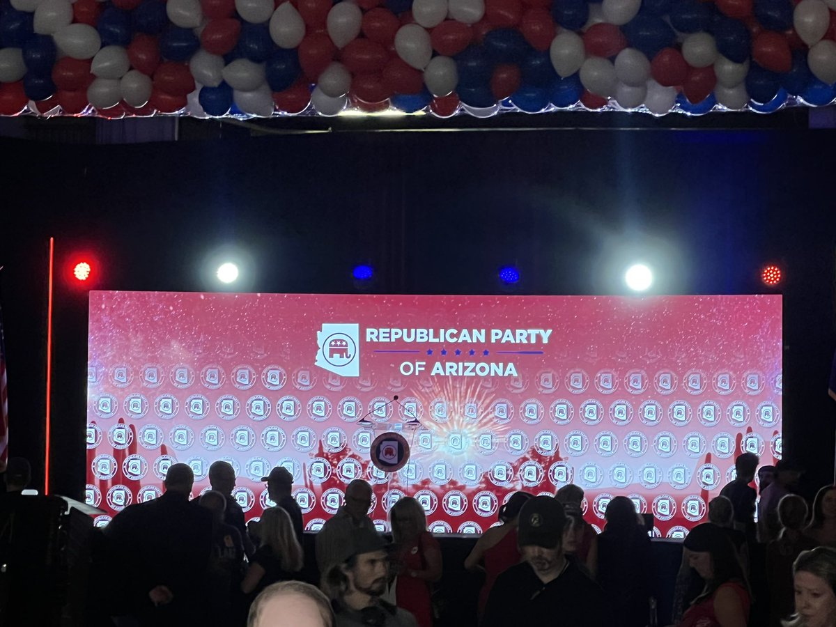Waiting for polls to close with <a href="/cronkitenews/">Cronkite News</a> and <a href="/arizonapbs/">Arizona PBS</a> !!!