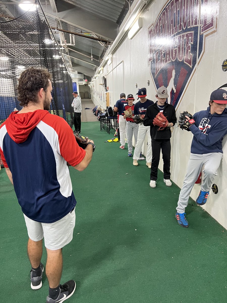 OIBaseball1's tweet photo. Another great night at Huntington Park with Milwaukee Brewer and former OI pitcher Joshua Shapiro working with the OI u15 pitchers. #gettingbetter #learningfromthepros. #GOOI!⚾️ https://t.co/nKt1ziwN8u